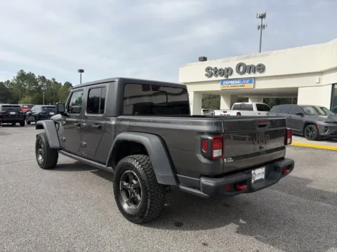 More photos of 2023 Jeep Gladiator Rubicon at Step One CDJR Fiat Crestview, FL