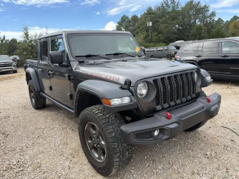 More photos of 2023 Jeep Gladiator Rubicon at Step One CDJR Fiat Crestview, FL