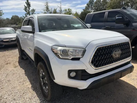 More photos of 2019 Toyota Tacoma TRD Off-Road at Step One CDJR Fiat Crestview, FL