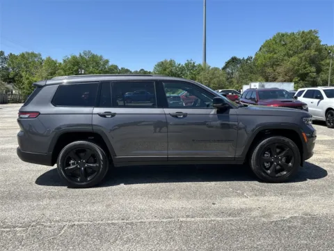 More photos of 2025 Jeep Grand Cherokee L Limited at Step One CDJR Fiat Crestview, FL
