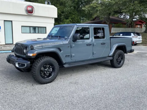 More photos of 2025 Jeep Gladiator Sport at Step One CDJR Fiat Crestview, FL