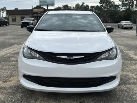 More photos of 2025 Chrysler Voyager LX at Step One CDJR Fiat Crestview, FL
