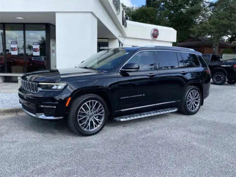 More photos of 2023 Jeep Grand Cherokee L Summit at Step One CDJR Fiat Crestview, FL