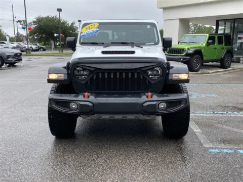 More photos of 2021 Jeep Gladiator Mojave at Step One CDJR Fiat Crestview, FL