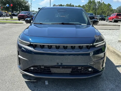 More photos of 2025 Jeep Wagoneer S Limited at Step One CDJR Fiat Crestview, FL