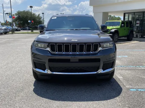 More photos of 2025 Jeep Grand Cherokee L Laredo at Step One CDJR Fiat Crestview, FL