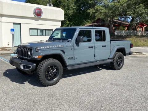 More photos of 2025 Jeep Gladiator Sport at Step One CDJR Fiat Crestview, FL