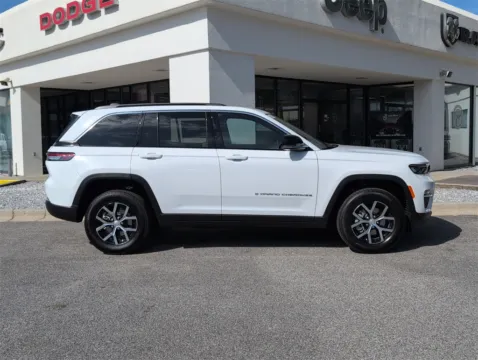 More photos of 2025 Jeep Grand Cherokee Limited at Step One CDJR Fiat Crestview, FL