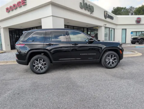 More photos of 2025 Jeep Grand Cherokee Limited at Step One CDJR Fiat Crestview, FL