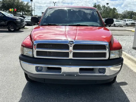More photos of 2001 Dodge Ram 1500 SLT at Step One CDJR Fiat Crestview, FL