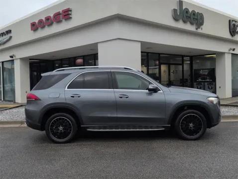 More photos of 2020 Mercedes-Benz GLE 350 at Step One CDJR Fiat Crestview, FL