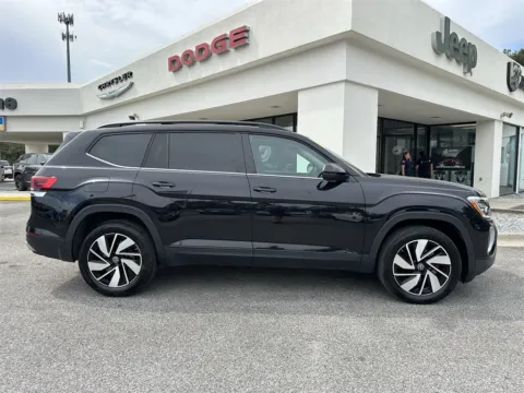 More photos of 2025 Volkswagen Atlas 2.0T SE w/Technology at Step One CDJR Fiat Crestview, FL