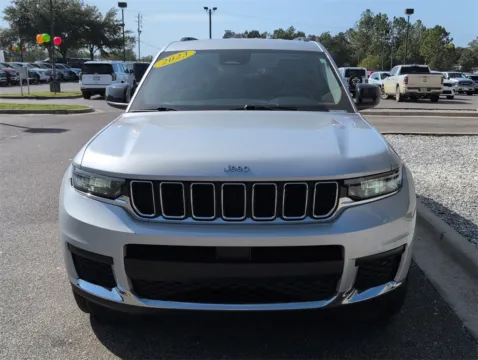 More photos of 2023 Jeep Grand Cherokee L Laredo at Step One CDJR Fiat Crestview, FL