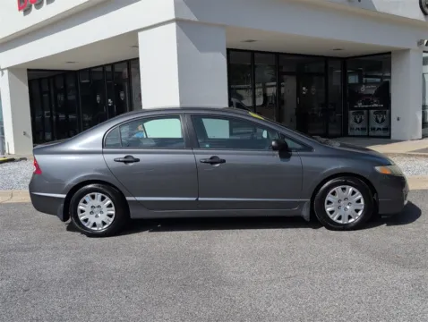 More photos of 2010 Honda Civic VP at Step One CDJR Fiat Crestview, FL