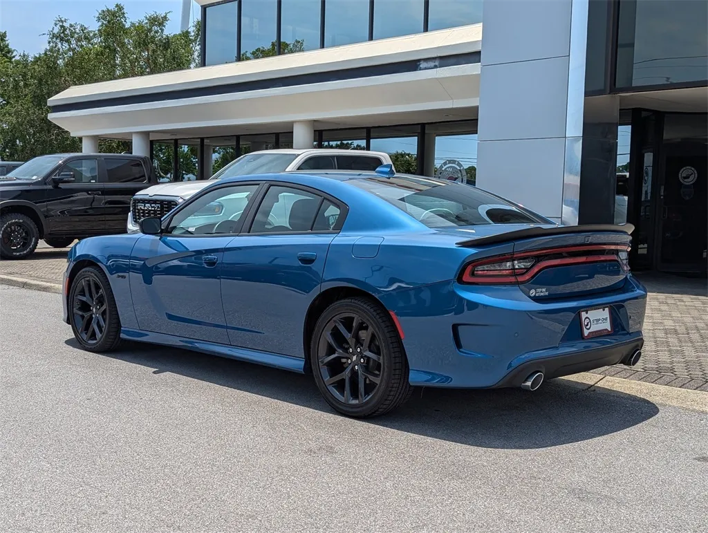 2023 Dodge Charger R/T photo 3