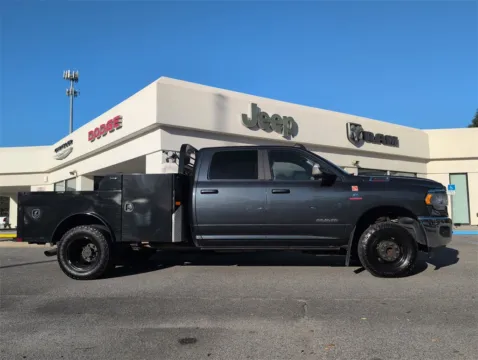 More photos of 2022 Ram 3500 Big Horn at Step One CDJR Fiat Crestview, FL