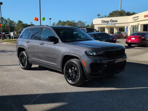 Photos of 2025 Jeep Grand Cherokee Altitude X for sale in Crestview, FL at Step One CDJR Fiat Crestview