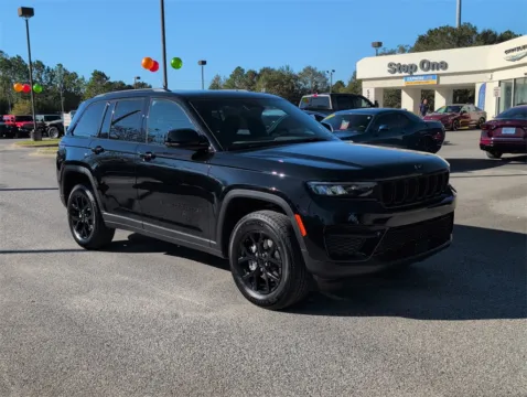 Photos of 2025 Jeep Grand Cherokee for sale in Crestview, FL at Step One CDJR Fiat Crestview