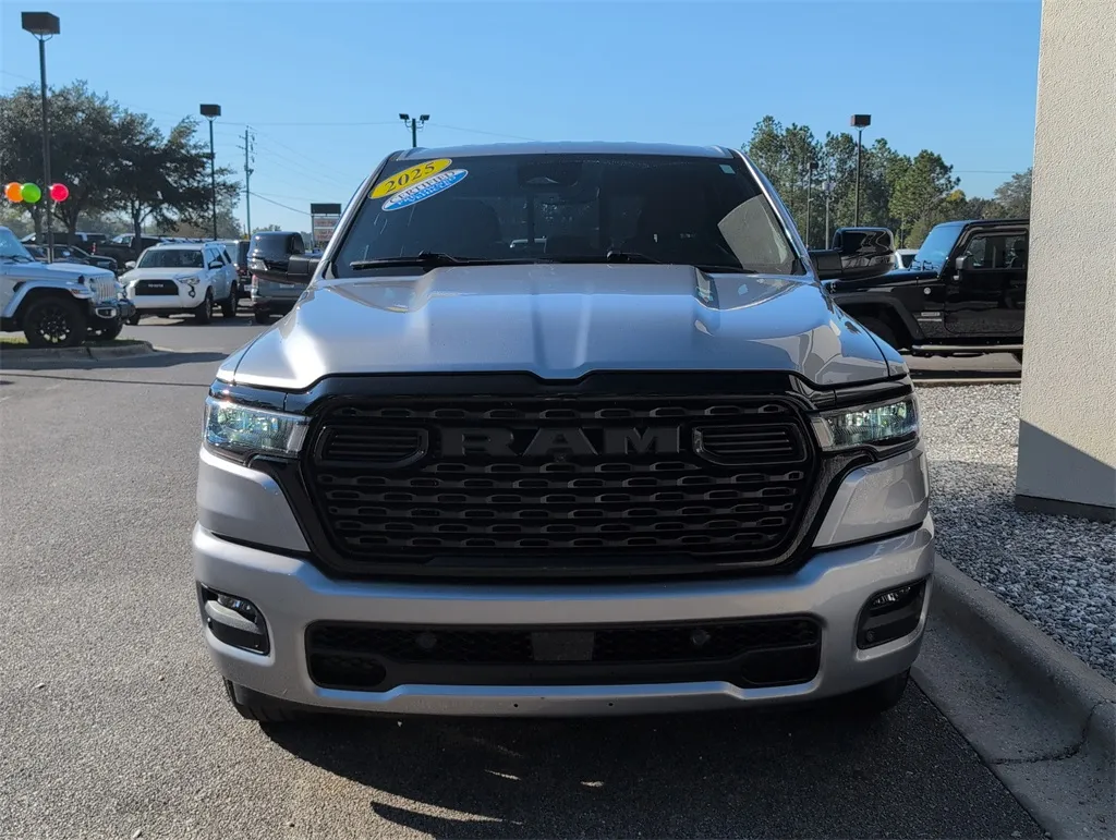 2025 Ram 1500 Big Horn Lone Star Night Edition photo 2