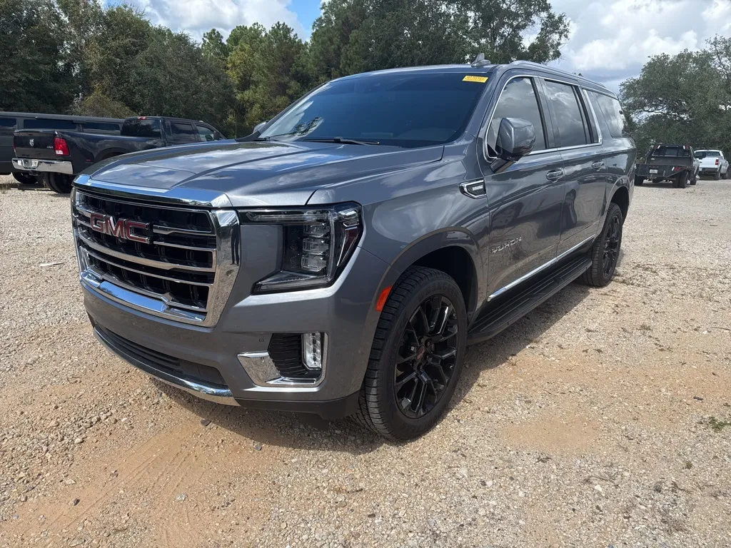 Gray 2022 GMC Yukon XL SLT for sale in Crestview, FL