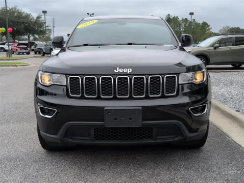 More photos of 2019 Jeep Grand Cherokee Laredo E at Step One CDJR Fiat Crestview, FL
