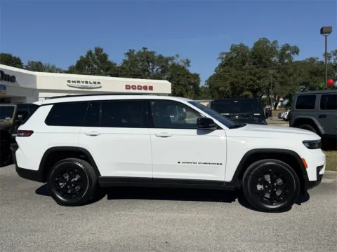 More photos of 2025 Jeep Grand Cherokee L Altitude X at Step One CDJR Fiat Crestview, FL