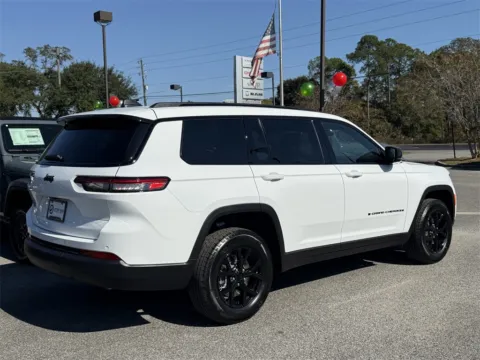 More photos of 2025 Jeep Grand Cherokee L Altitude X at Step One CDJR Fiat Crestview, FL