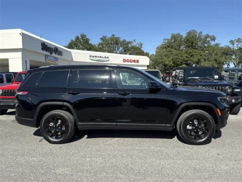 More photos of 2025 Jeep Grand Cherokee L Altitude X at Step One CDJR Fiat Crestview, FL