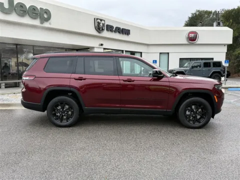More photos of 2025 Jeep Grand Cherokee L Altitude X at Step One CDJR Fiat Crestview, FL