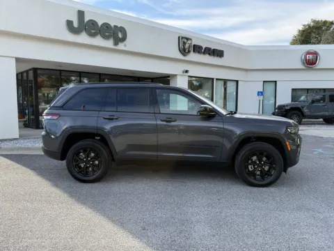 More photos of 2025 Jeep Grand Cherokee Altitude X at Step One CDJR Fiat Crestview, FL