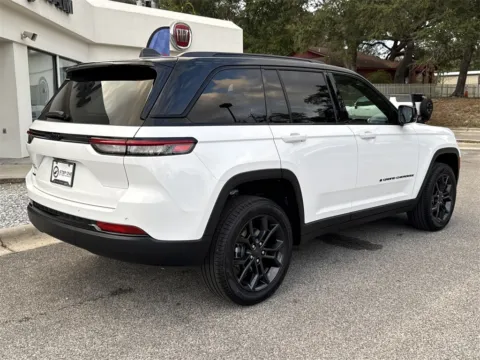 More photos of 2025 Jeep Grand Cherokee Limited at Step One CDJR Fiat Crestview, FL