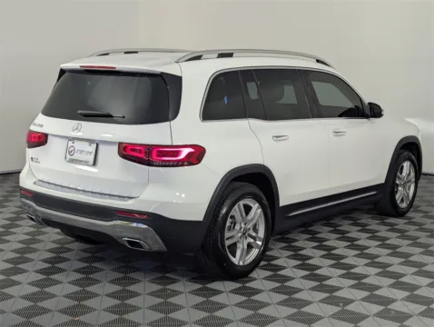 More photos of 2021 Mercedes-Benz GLB 250 at Step One CDJR Fiat Fort Walton Beach, FL