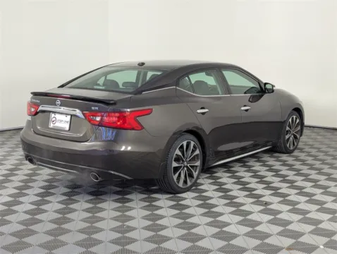 More photos of 2016 Nissan Maxima SR at Step One CDJR Fiat Fort Walton Beach, FL