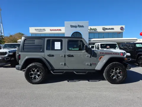 More photos of 2018 Jeep Wrangler Unlimited Rubicon at Step One CDJR Fiat Fort Walton Beach, FL