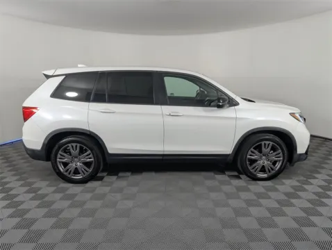 More photos of 2019 Honda Passport EX-L at Step One CDJR Fiat Fort Walton Beach, FL