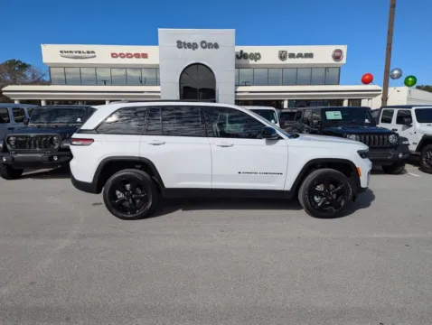 More photos of 2025 Jeep Grand Cherokee Altitude X at Step One CDJR Fiat Fort Walton Beach, FL