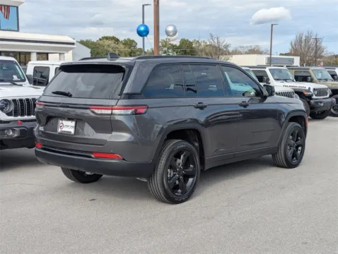 More photos of 2025 Jeep Grand Cherokee Altitude X at Step One CDJR Fiat Fort Walton Beach, FL
