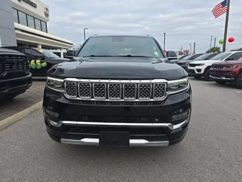 More photos of 2022 Jeep Grand Wagoneer Series III at Step One CDJR Fiat Fort Walton Beach, FL