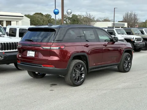 More photos of 2025 Jeep Grand Cherokee Limited at Step One CDJR Fiat Fort Walton Beach, FL