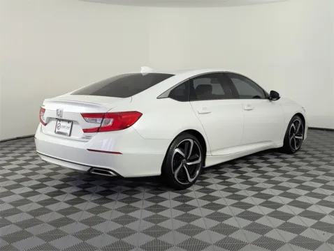 More photos of 2019 Honda Accord Sport 2.0T at Step One CDJR Fiat Fort Walton Beach, FL
