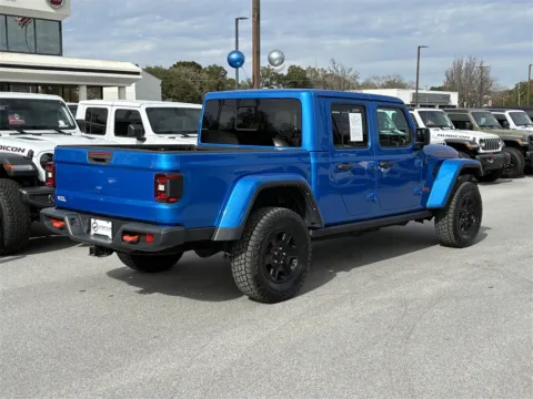 More photos of 2023 Jeep Gladiator Mojave at Step One CDJR Fiat Fort Walton Beach, FL