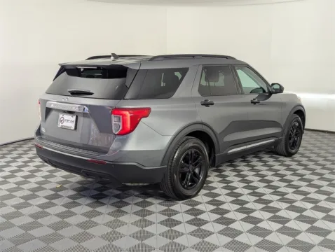 More photos of 2024 Ford Explorer XLT at Step One CDJR Fiat Fort Walton Beach, FL