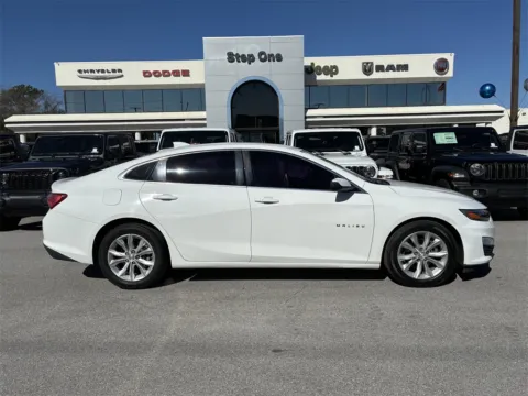 More photos of 2019 Chevrolet Malibu LT at Step One CDJR Fiat Fort Walton Beach, FL