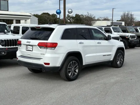 More photos of 2020 Jeep Grand Cherokee Altitude at Step One CDJR Fiat Fort Walton Beach, FL