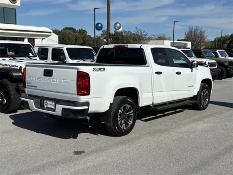 More photos of 2022 Chevrolet Colorado Z71 at Step One CDJR Fiat Fort Walton Beach, FL