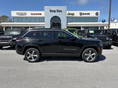 More photos of 2026 Jeep Grand Cherokee Limited at Step One CDJR Fiat Fort Walton Beach, FL