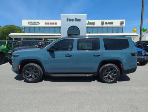 More photos of 2026 Jeep Grand Wagoneer Limited at Step One CDJR Fiat Fort Walton Beach, FL