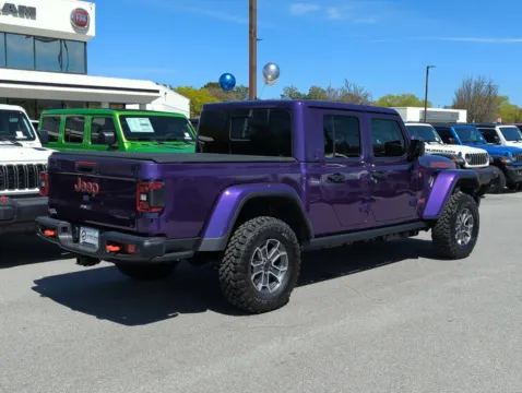 More photos of 2026 Jeep Gladiator Mojave at Step One CDJR Fiat Fort Walton Beach, FL