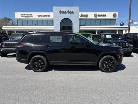 More photos of 2026 Jeep Grand Cherokee L Limited at Step One CDJR Fiat Fort Walton Beach, FL