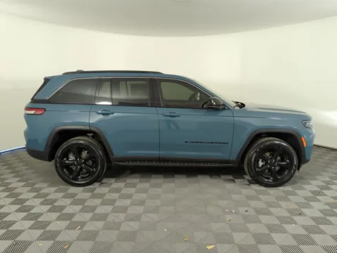 More photos of 2026 Jeep Grand Cherokee Limited at Step One CDJR Fiat Fort Walton Beach, FL